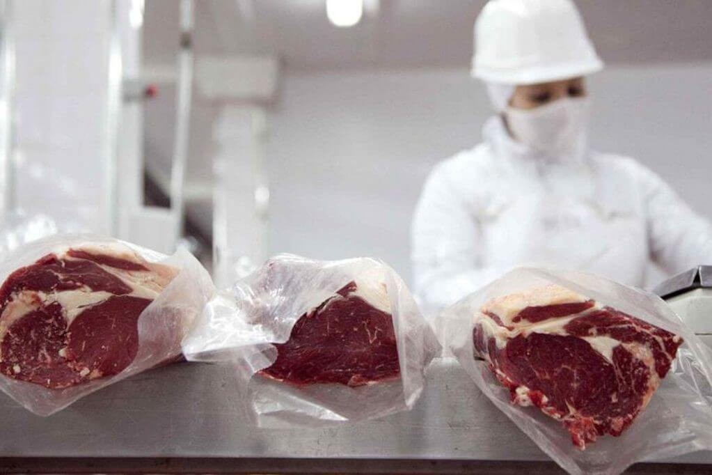 Las exportaciones de carne en mayo reflejaron una caída de casi 8% en volumen.