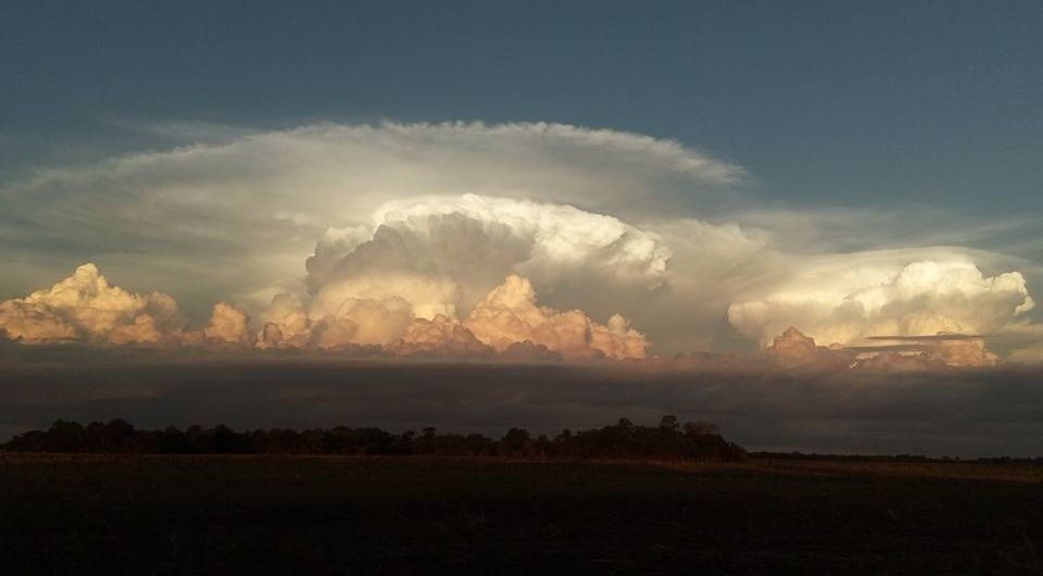 Tormenta de Santa Rosa: ¿un anticipo de la primavera, verano?.