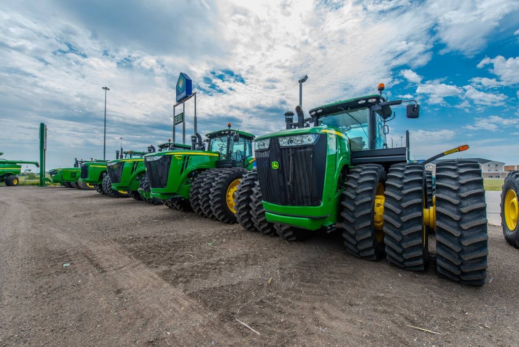 Revolución en el campo, las ventas de tractores importados se triplican.