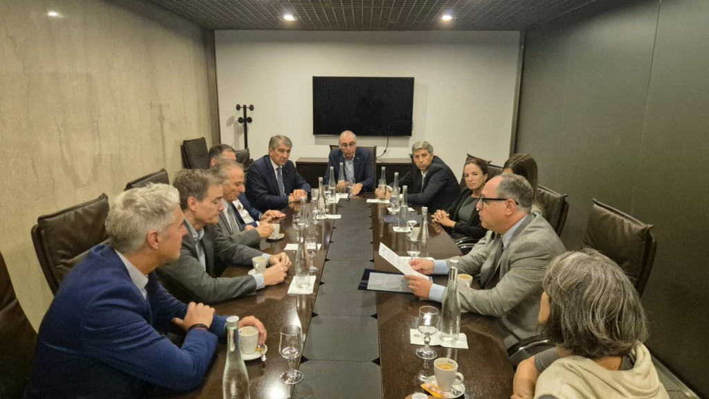 Santa Fe apuesta al arbitraje: la BCR y el Gobierno firman un convenio